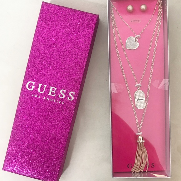 guess necklace set